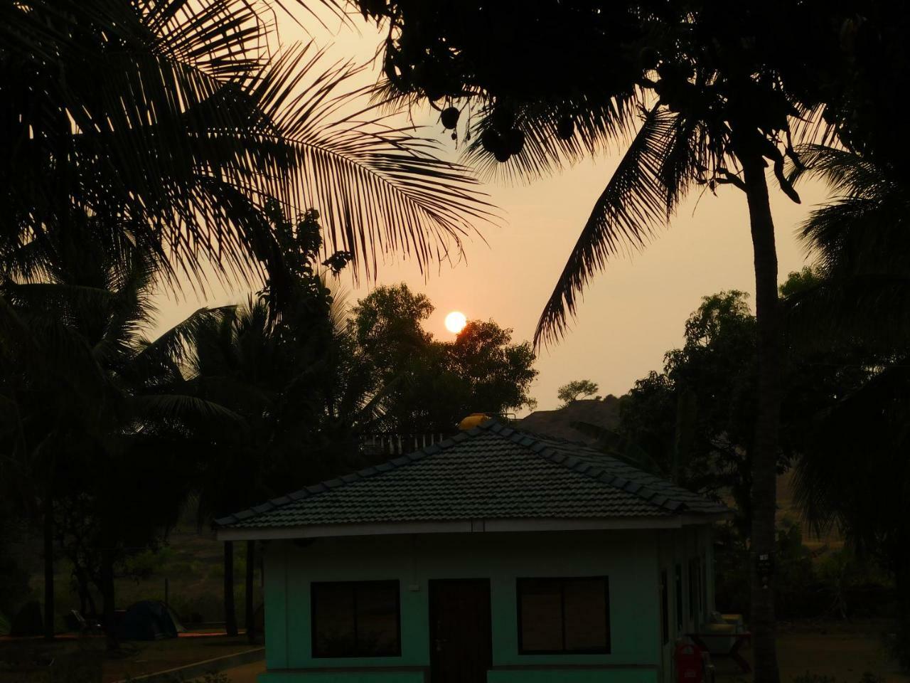 Coconut Tree Resort Gokarna Exterior photo